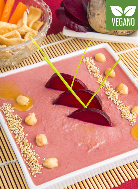 Hummus di ceci e barbabietola