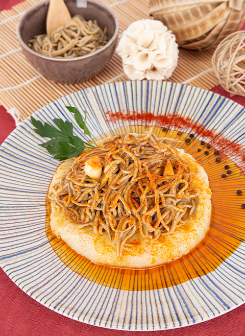 Gulas with mashed potatoes Galician style
